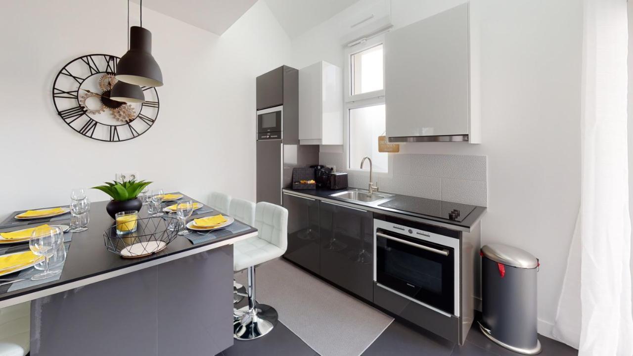 Paris House Villa Villejust Eksteriør billede